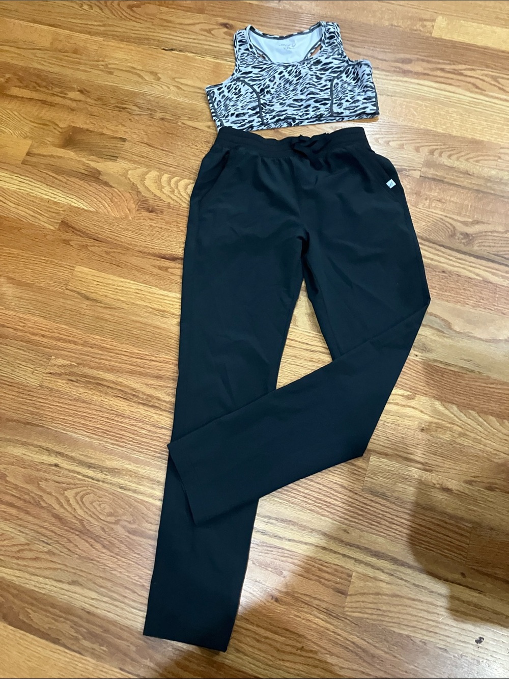bcg Girls Black Jogger Sweatpants 12/14 (L) and Animal Print Sport Bra Sz L EUC